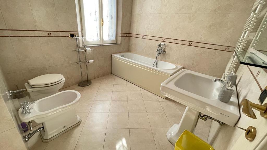 Villa Peonia Parma Room photo
